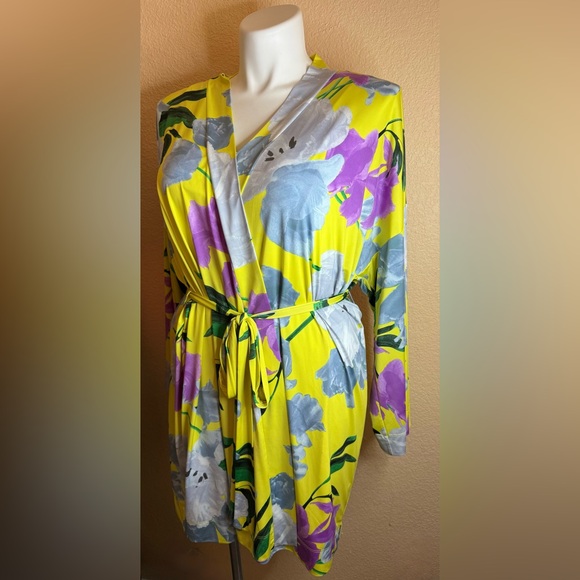 Floral Kimono Robe - Picture 5 of 6